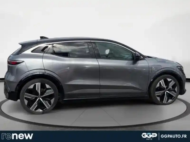 Renault Megane e-tech electric ev60 220ch iconic optimum charge -b — photo 6