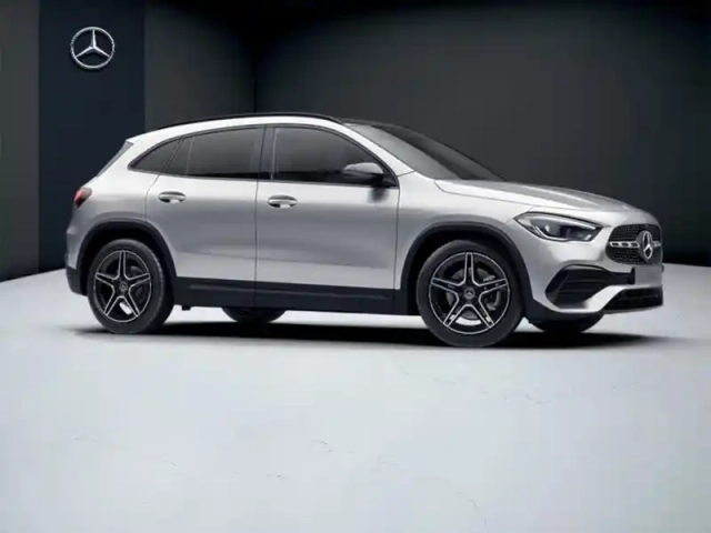 Mercedes Gla 200 d amg line — photo 16