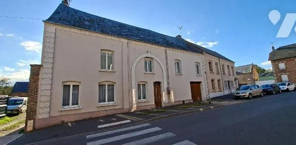 Maison 8 pièces 216 m²