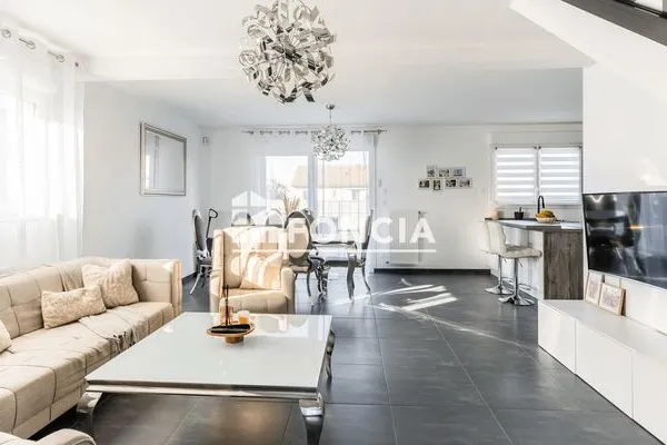 Maison 4 pièces 106 m²