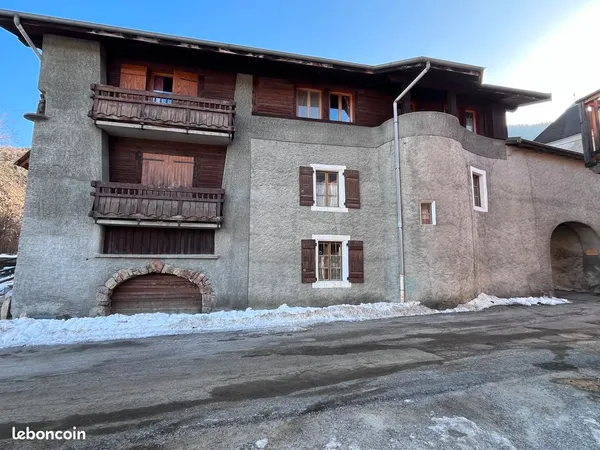 Gros potentiel - Maison authentique VAL CENIS 200m² 8 pièces