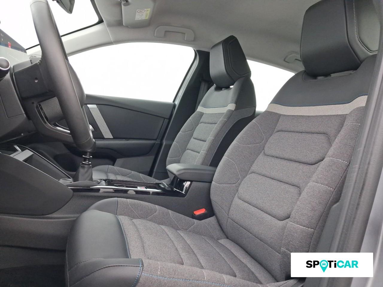 Citroën C4 puretech 130ch s&s feel pack — photo 9