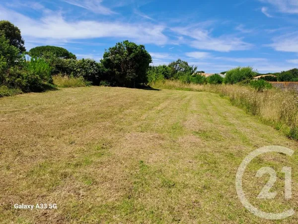 Terrain 288 m²