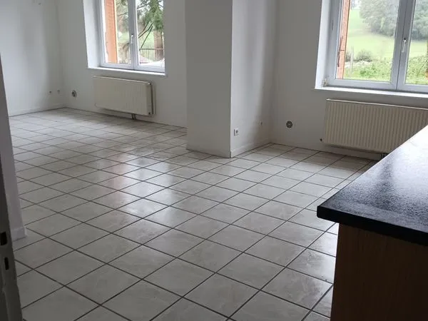 Uriménil loue appartement f4