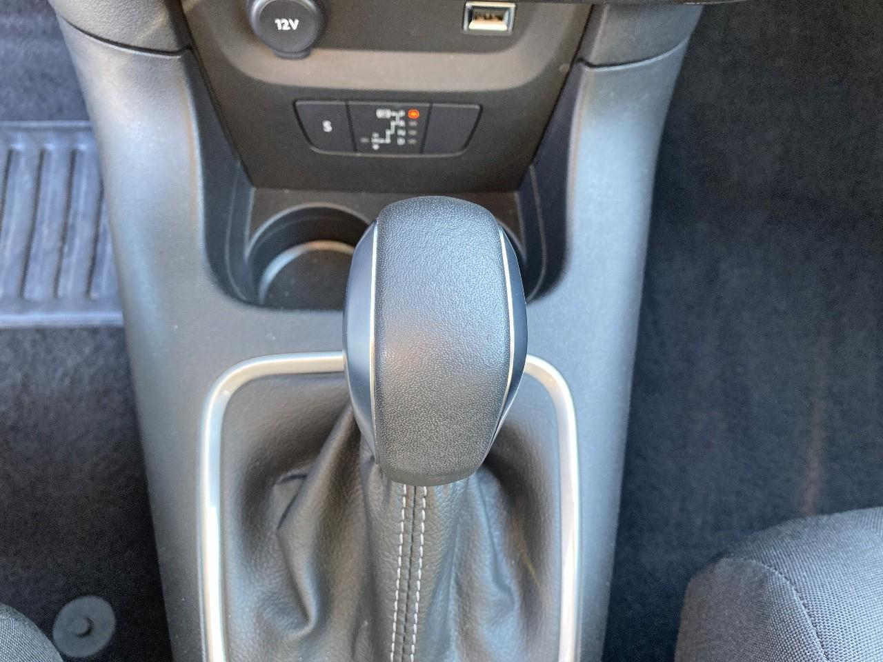 Citroën C3 1.2 puretech 110ch s&s max boite automatique — photo 17