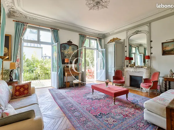 Appartement 5 pièces 160 m²