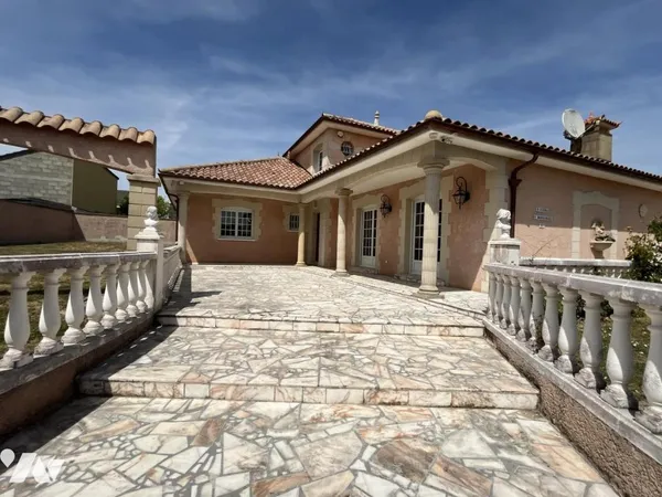 Maison 6 pièces 168 m²