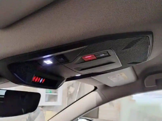 Citroën C5 x hybride rechargeable 225 s&amp;s e-eat8 — photo 25