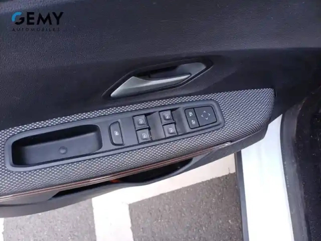 Dacia Sandero eco-g 100 — photo 14