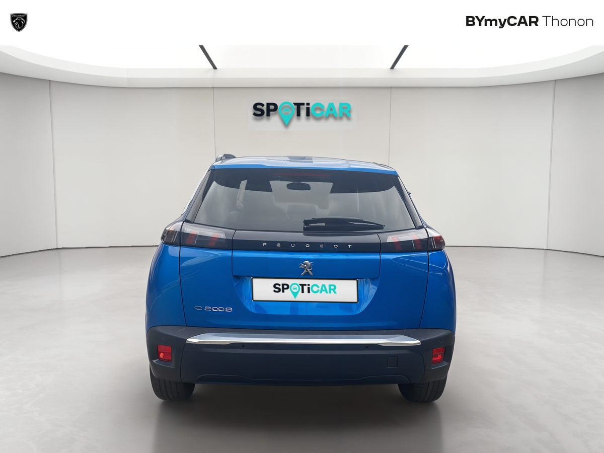 Peugeot 2008 Electrique 136 ch — photo 4