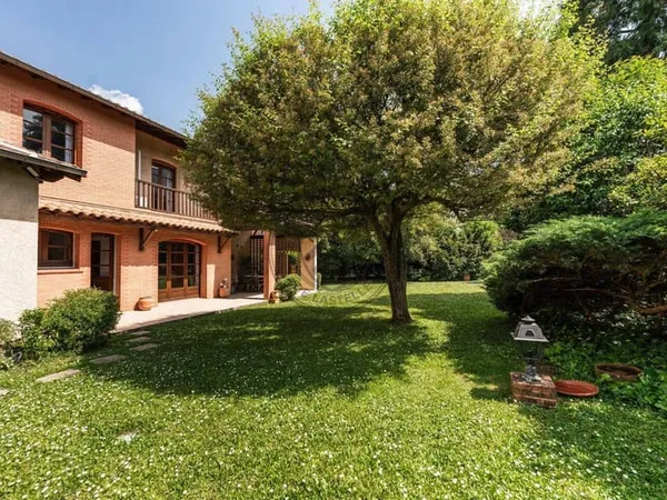Maison 7 pièces 186 m²