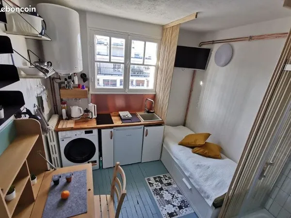 Studio 1 pièce 9 m²