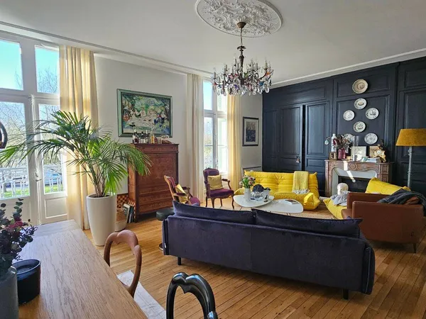 Appartement 5 pièces 167 m²