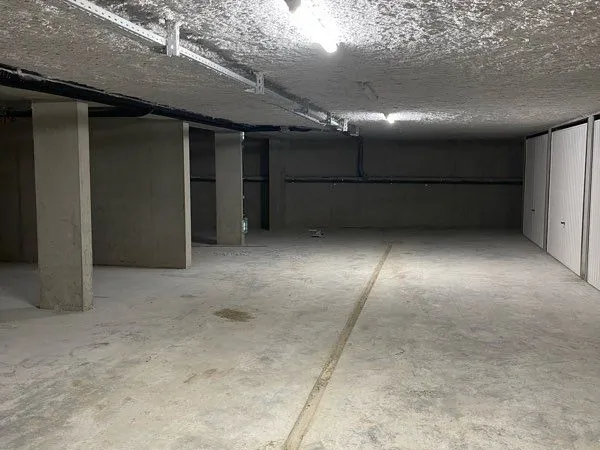 Parking couvert en location Challes-les-Eaux