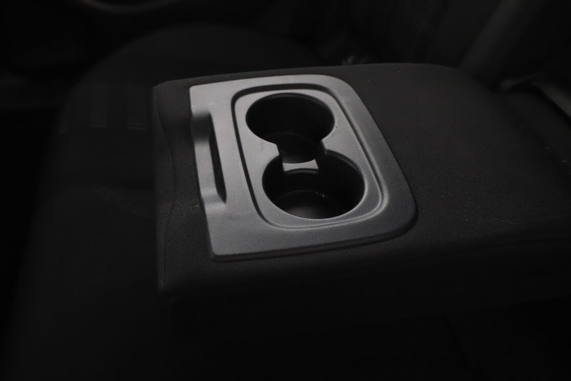 Peugeot 308 1.2 PureTech Allure EAT6 — photo 13
