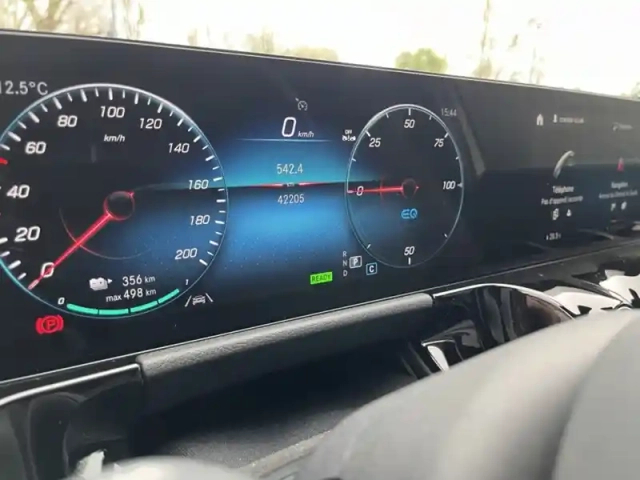 Mercedes Eqa 250+ edition — photo 30