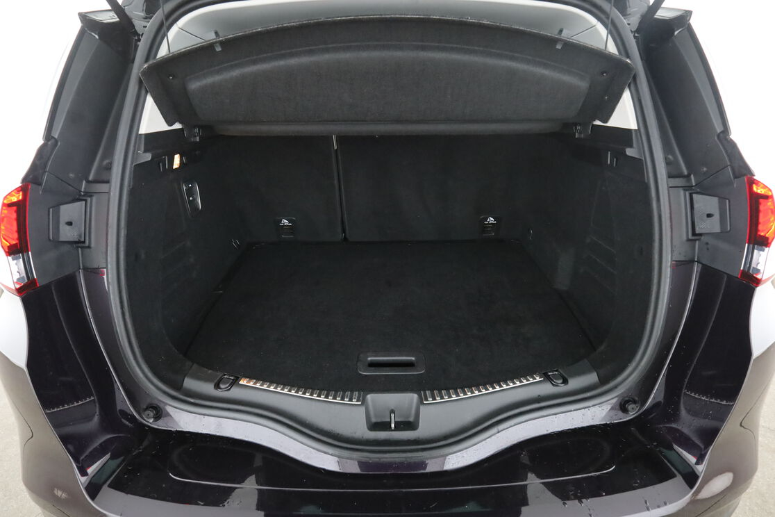 Renault Scenic 1.3 TCe Initiale Paris EDC — photo 16