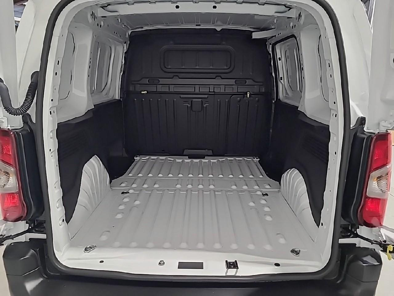 Citroën Berlingo van m diesel 100 ch manuelle — photo 14