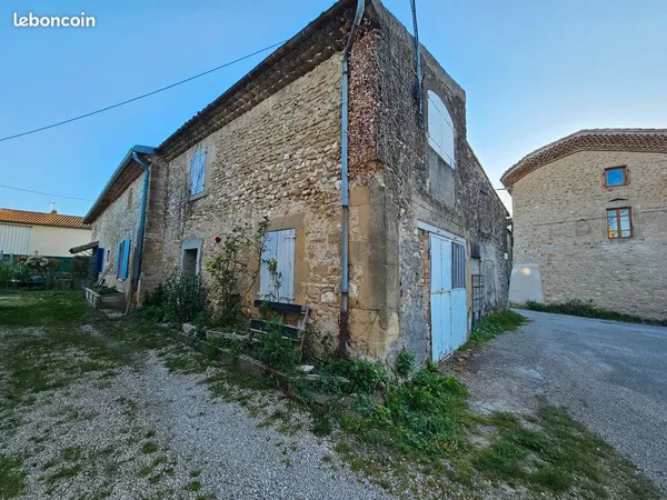 Ancienne remise mitoyenne à restaurer - Hameau les Dinas - Montmeyran