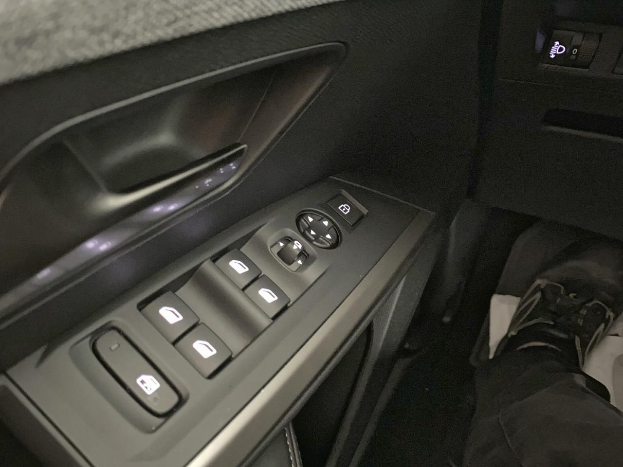 Peugeot 5008 hybrid 145 ch e-dcs6 allure — photo 20