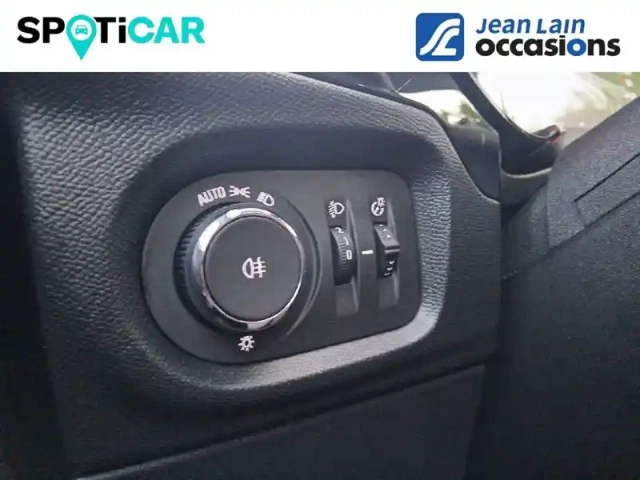 Opel Corsa 1.2 turbo 100 ch bva8 — photo 21
