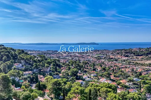 Villa 6 pièces 158 m²