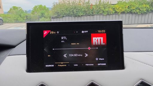 DS DS3 Crossback 1.2 PureTech 100 - So Chic – 2021 – 44655 km – Essence – Boîte Manuelle — photo 42