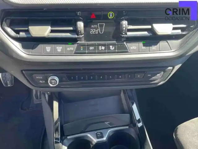 Bmw Serie 1 118i 136 ch — photo 9