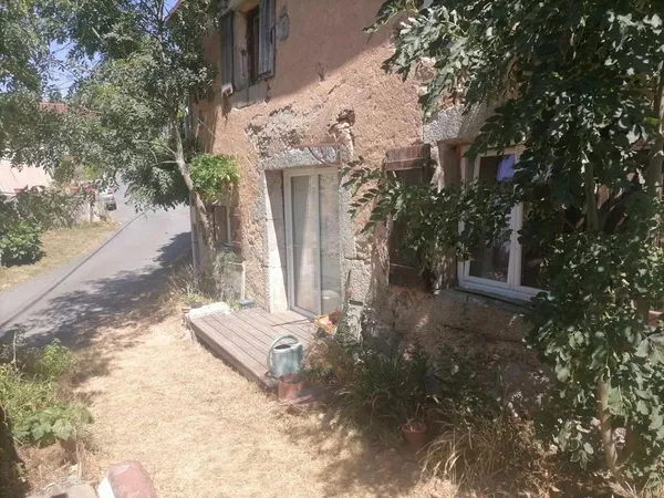 Studio de 45m2 à louer sur Burlats
