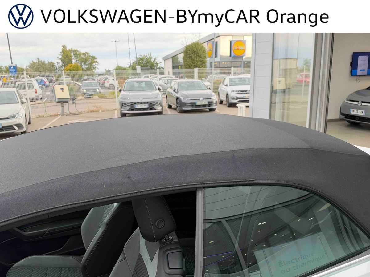 Volkswagen T-Roc Cabriolet 1.5 TSI EVO 150 Start/Stop DSG7 — photo 20