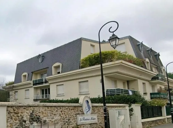 Superbe duplex lumineux avec terrasse