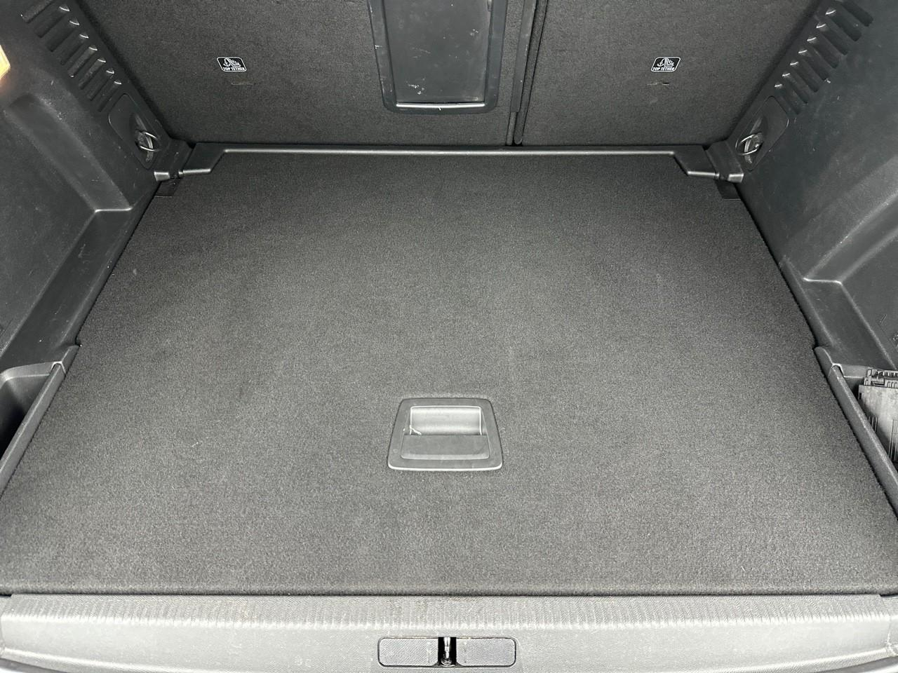 Peugeot 3008 puretech 130ch s&s eat8 gt pack — photo 6