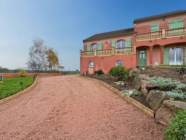 Maison 6 pièces 145 m²