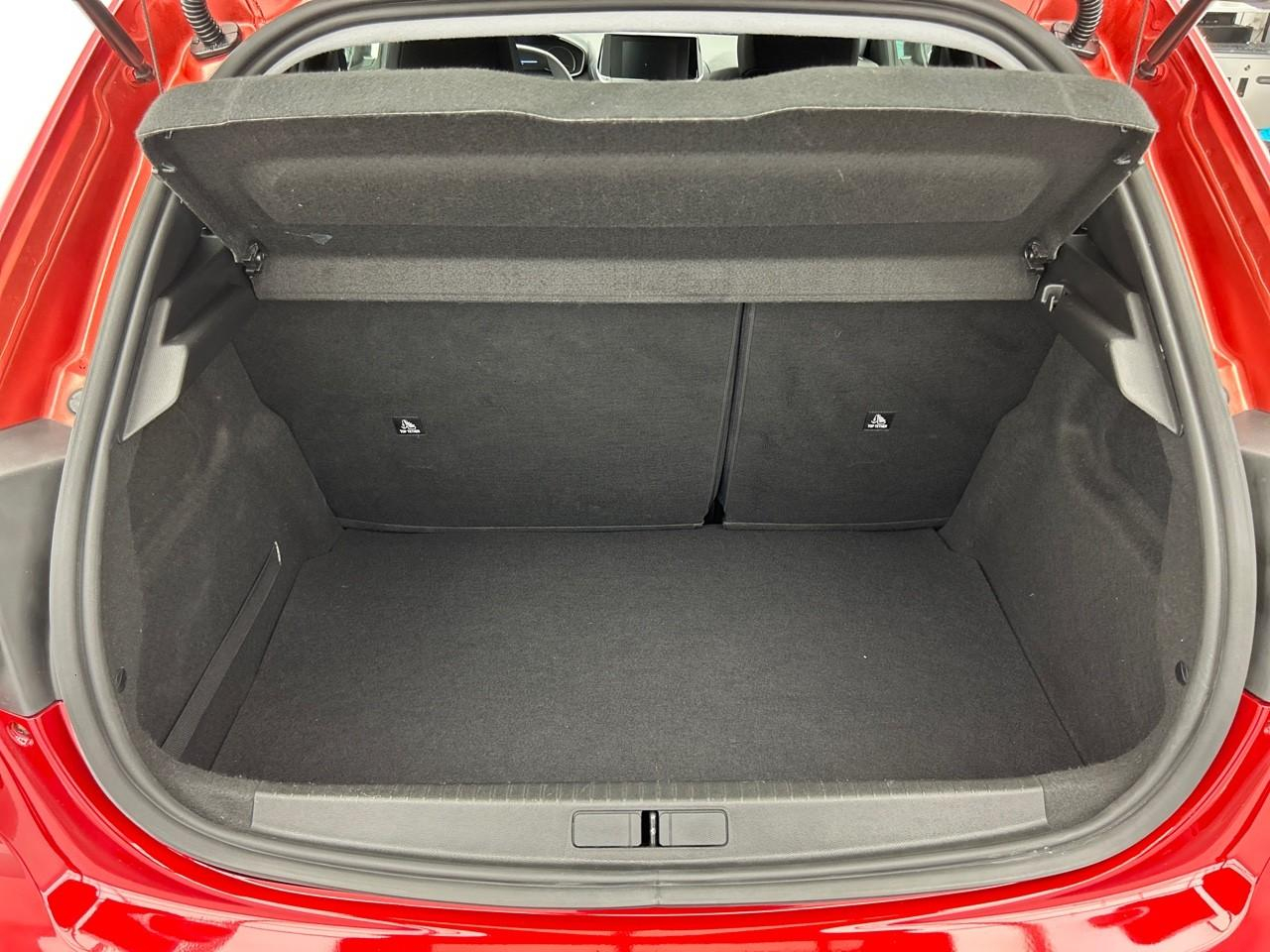 Peugeot 208 puretech 100 s&s bvm6 style — photo 14