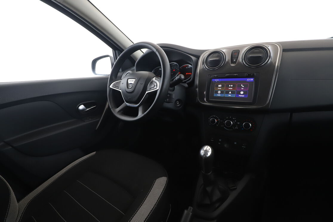 Dacia Sandero Stepway 1.5 dCi — photo 12