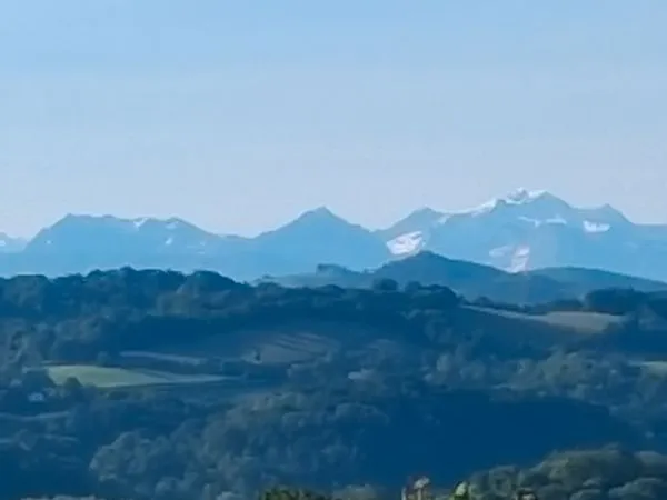 Maison avec vue exceptionnelle, environnement calme