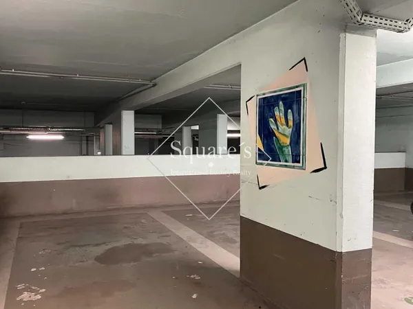 Parking 12 m² Paris 16Eme