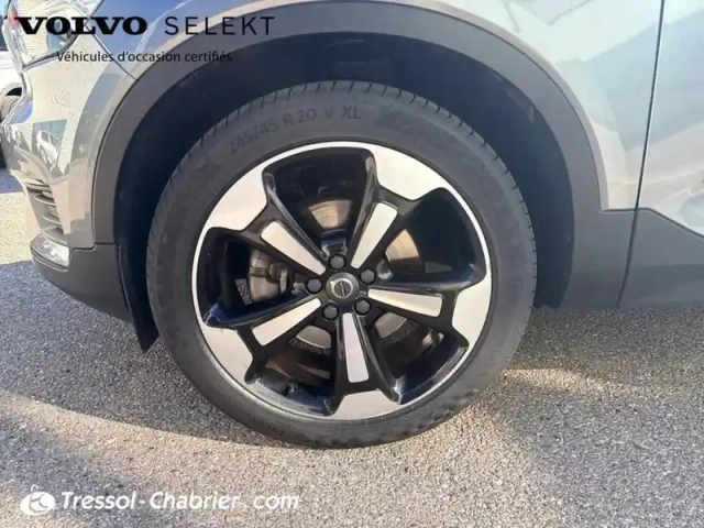 Volvo Xc40 d4 awd adblue 190 ch geartronic 8 first edition — photo 15