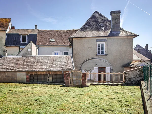 Opportunité d'investissement au coeur de Lubersac !
