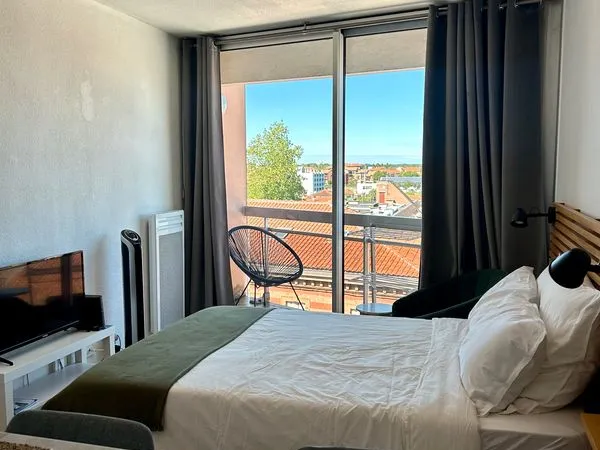 Studio meublé de 21 m² avec balcon centre-ville de Dax