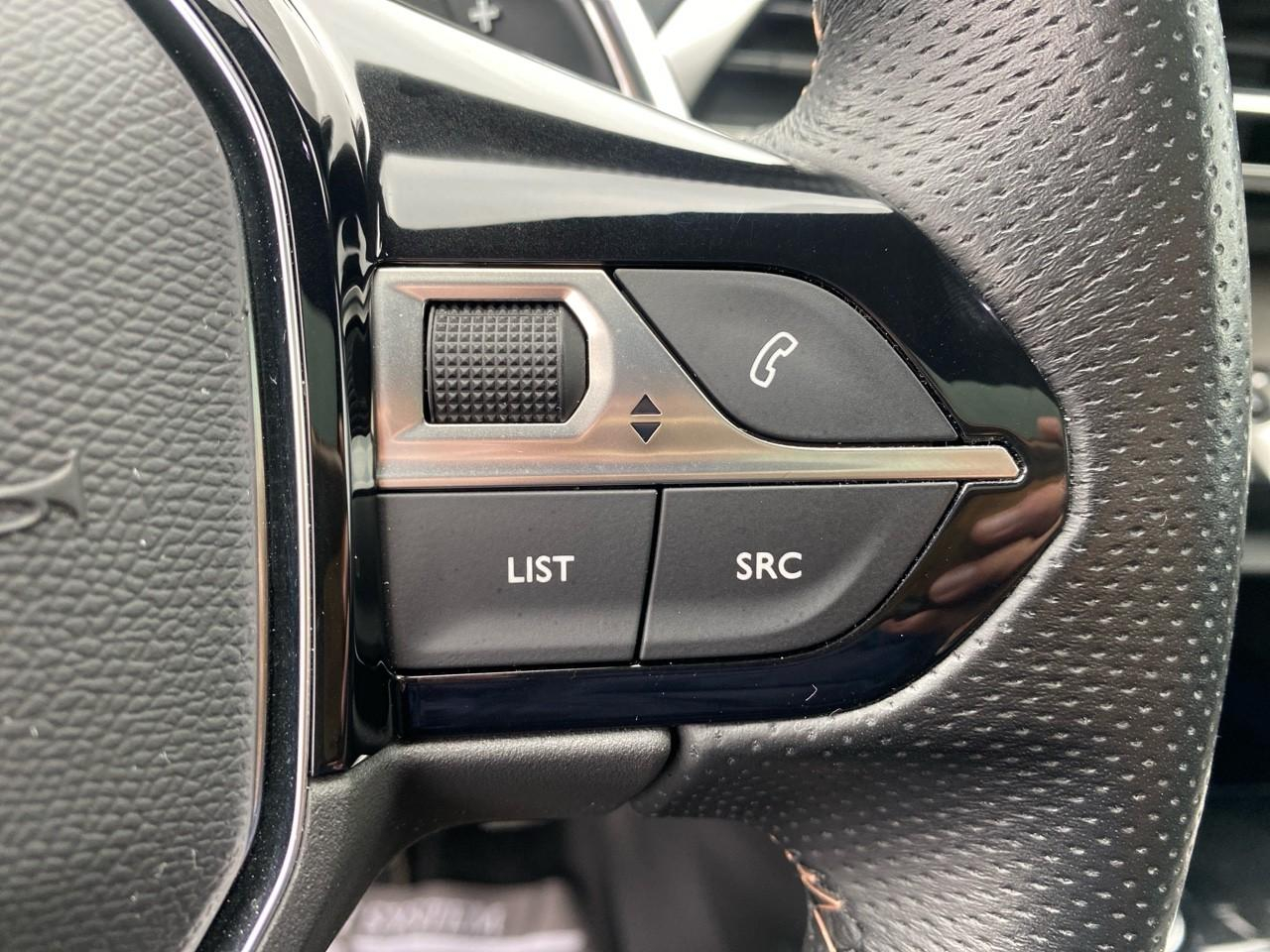 Peugeot 3008 hybrid 225ch allure pack e-eat8 — photo 20