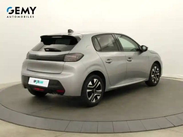 Peugeot 208 puretech 100 s&amp;s eat8 — photo 18