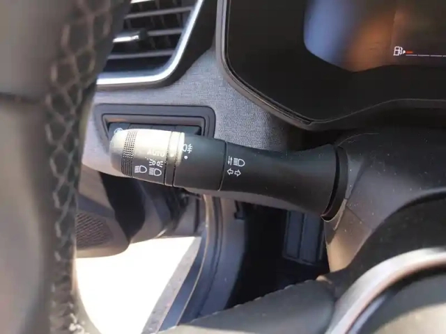 Renault Clio tce 90 ch gsr2 — photo 18