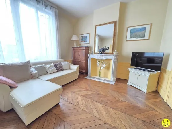 Maison 6 pièces 166 m²