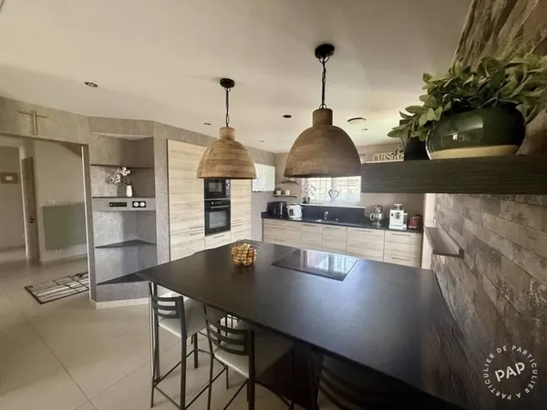 Maison 6 pièces 300 m²