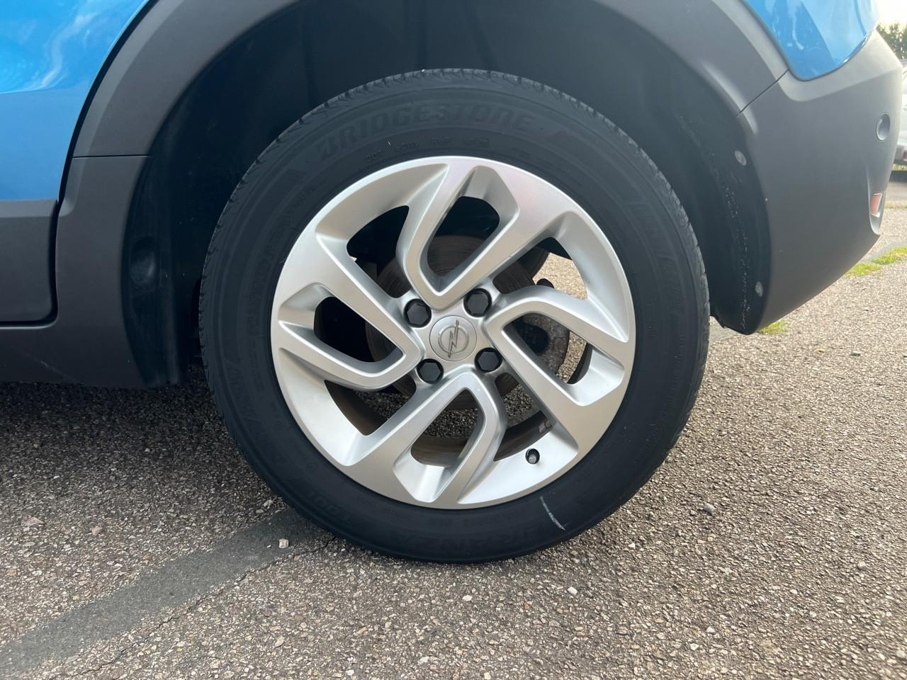Opel Crossland x 1.2 turbo 110 ch business elegance — photo 11