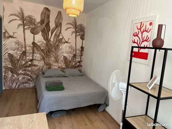 Chambre dans colocation féminine