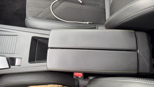 Peugeot 308 SW 1.2 PureTech 130 EAT8 - GT – 2023 – 52676 km – Essence – Boîte Automatique — photo 1