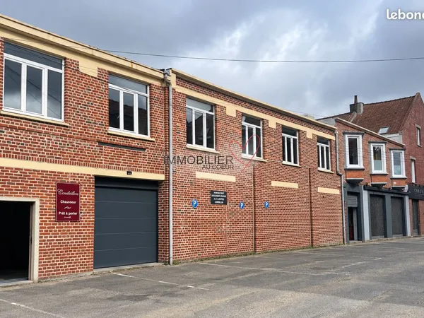 Tourcoing - immeuble mixte avec plateau à aménager et 5 parkings