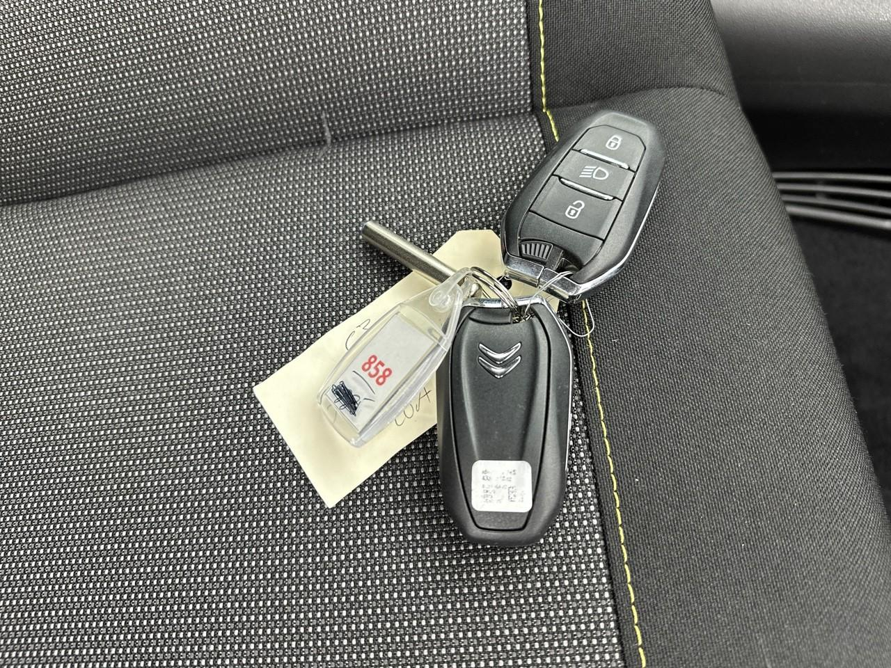 Citroën C3 puretech 110 s&s eat6 shine — photo 31